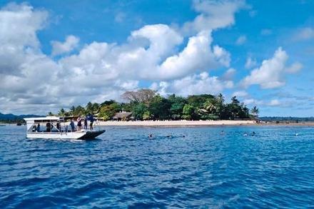 Glass Bottom Boat Tour (Hideaway Resort)